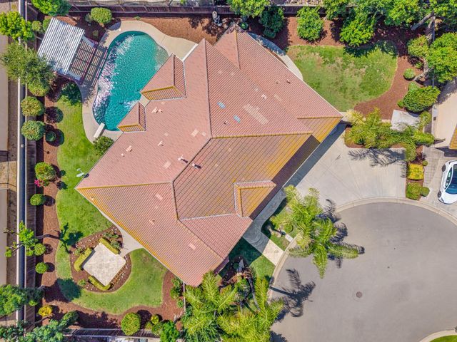 7188 N Stacia Avenue, Fresno, CA 93720