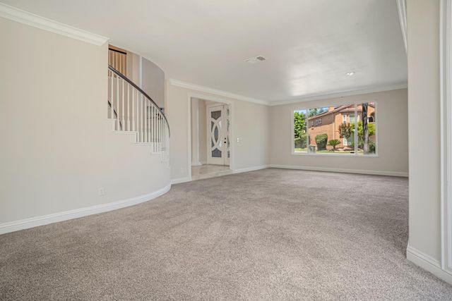 7188 N Stacia Avenue, Fresno, CA 93720