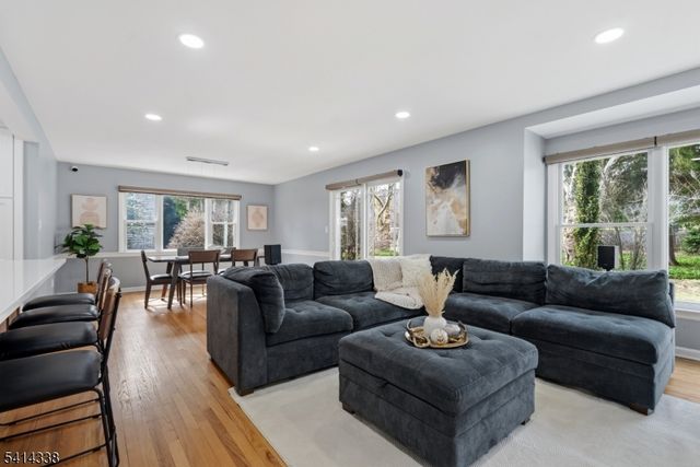 3 Starlight Dr, Morris Twp., NJ 07960