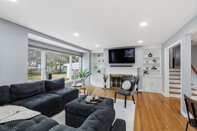 3 Starlight Dr, Morris Twp., NJ 07960