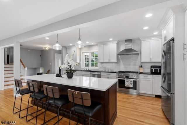 3 Starlight Dr, Morris Twp., NJ 07960