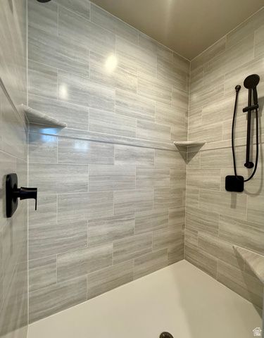 1198 W GRAYHAWK LOOP, Roosevelt, UT 84066