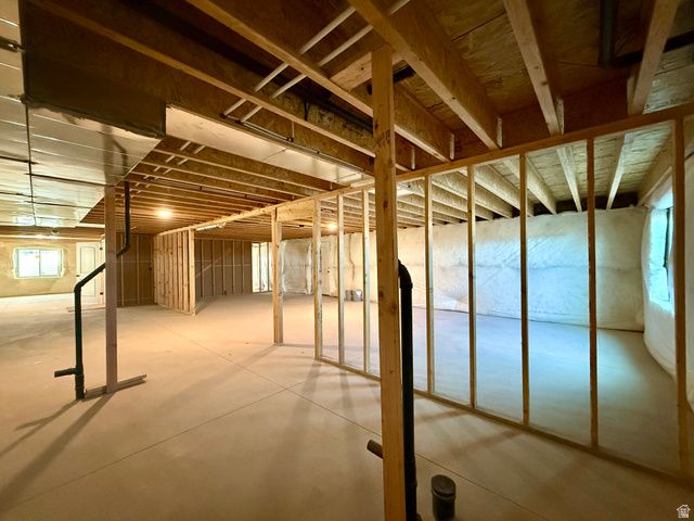 1198 W GRAYHAWK LOOP, Roosevelt, UT 84066