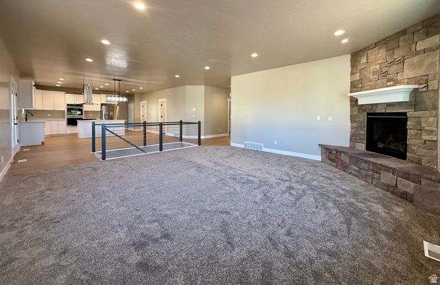 1198 W GRAYHAWK LOOP, Roosevelt, UT 84066