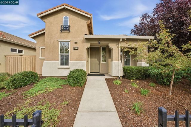 4213 Hovnanian Dr, Sacramento, CA 95834