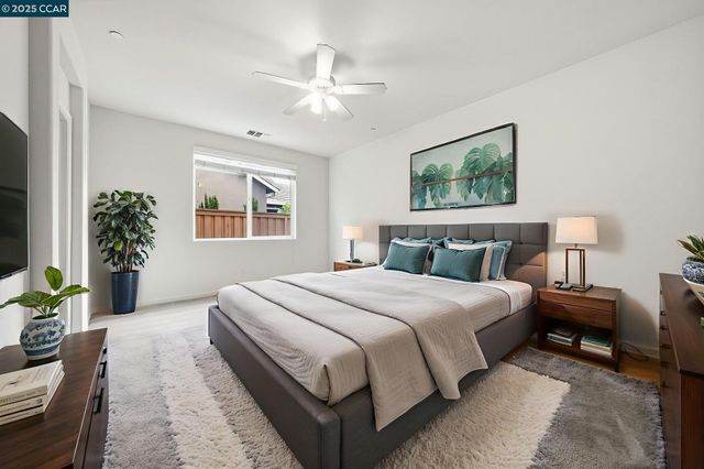 4213 Hovnanian Dr, Sacramento, CA 95834