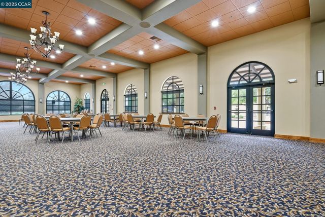 4213 Hovnanian Dr, Sacramento, CA 95834