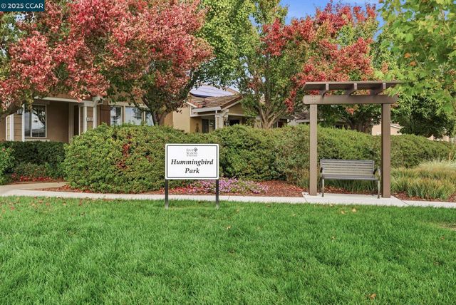 4213 Hovnanian Dr, Sacramento, CA 95834