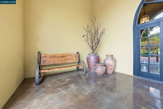 4213 Hovnanian Dr, Sacramento, CA 95834