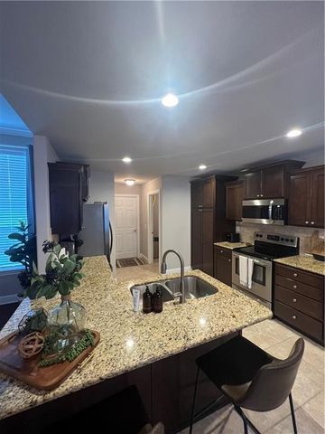 2002 SW Price Avenue, Lowell, AR 72745