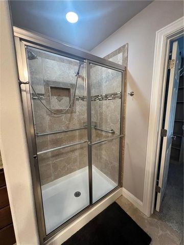 2002 SW Price Avenue, Lowell, AR 72745