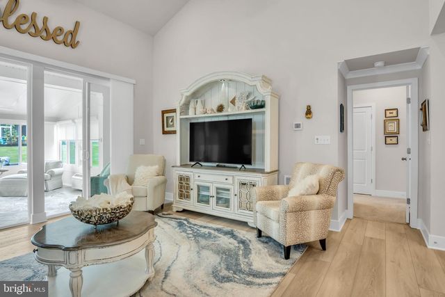 102 GRAND OVERLOOK DR, Gettysburg, PA 17325