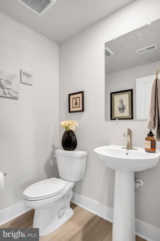 102 GRAND OVERLOOK DR, Gettysburg, PA 17325