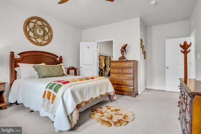 102 GRAND OVERLOOK DR, Gettysburg, PA 17325
