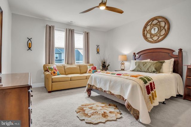 102 GRAND OVERLOOK DR, Gettysburg, PA 17325