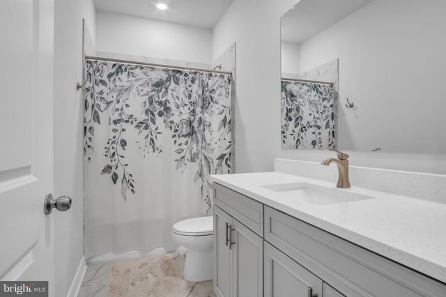 102 GRAND OVERLOOK DR, Gettysburg, PA 17325