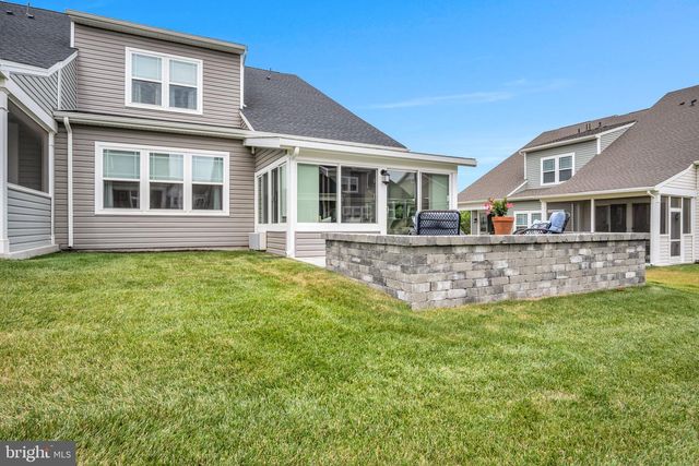 102 GRAND OVERLOOK DR, Gettysburg, PA 17325