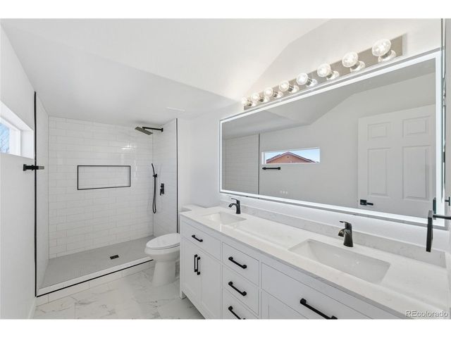 20053 E 40th Ave, Denver, CO 80249