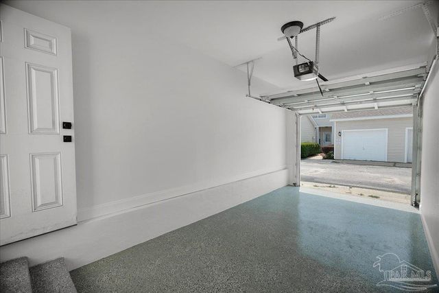 601 Burgess Rd J2, Pensacola, FL 32503