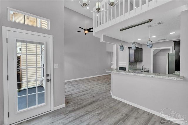 601 Burgess Rd J2, Pensacola, FL 32503