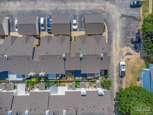 601 Burgess Rd J2, Pensacola, FL 32503