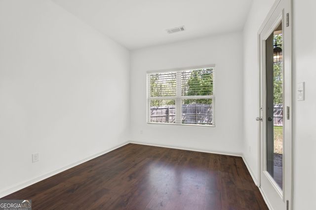 11 Canyon Trail SE, Cartersville, GA 30121