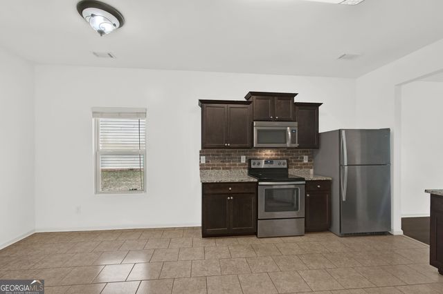 11 Canyon Trail SE, Cartersville, GA 30121