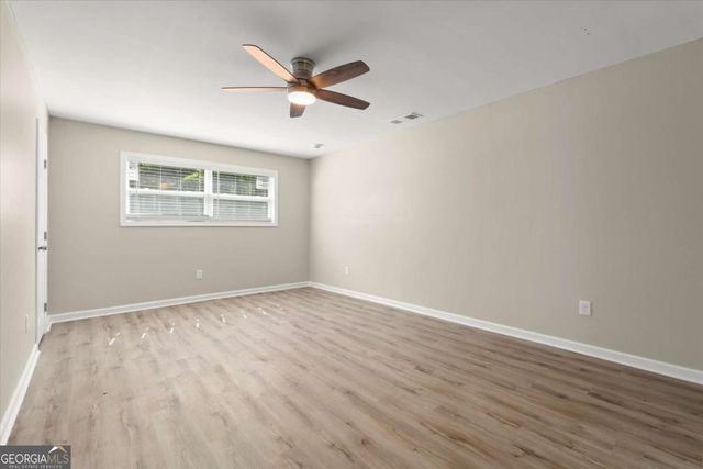 495 Larchmont Circle NW, Atlanta, GA 30318