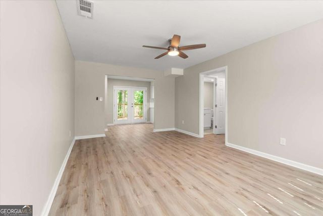 495 Larchmont Circle NW, Atlanta, GA 30318