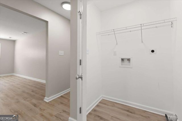 495 Larchmont Circle NW, Atlanta, GA 30318