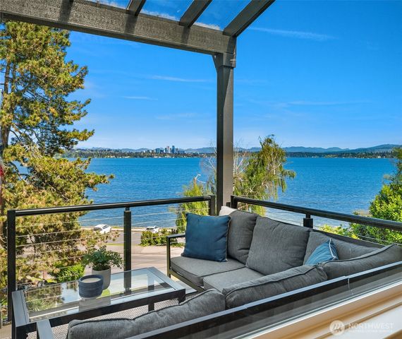 601 Fullerton Avenue, Seattle, WA 98122