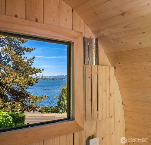 601 Fullerton Avenue, Seattle, WA 98122