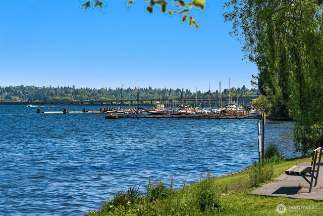 601 Fullerton Avenue, Seattle, WA 98122