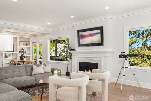 601 Fullerton Avenue, Seattle, WA 98122