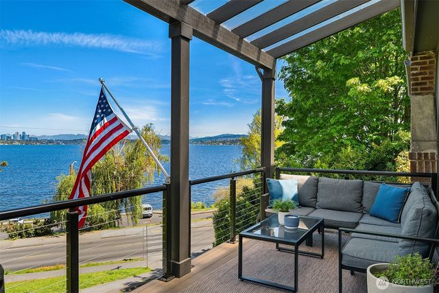 601 Fullerton Avenue, Seattle, WA 98122