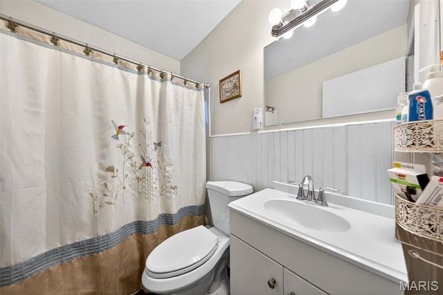 1395 Redbird Drive, Florissant, MO 63031