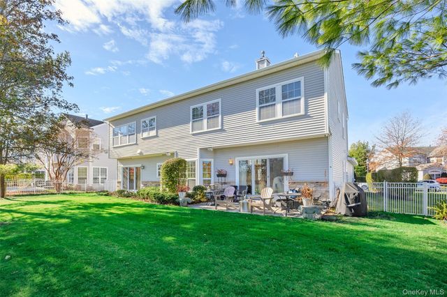 38 Hamlet Drive, Mount Sinai, NY 11766