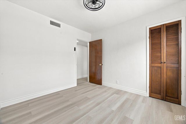 109 La Mesa Drive, Bakersfield, CA 93305