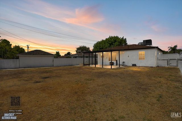 109 La Mesa Drive, Bakersfield, CA 93305
