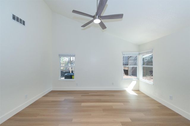 2704 Catalina DR B, Austin, TX 78741