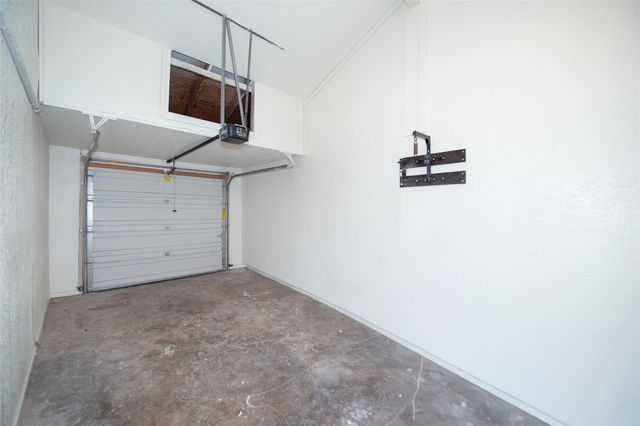 2704 Catalina DR B, Austin, TX 78741