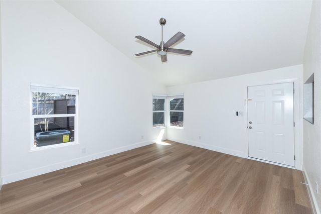 2704 Catalina DR B, Austin, TX 78741