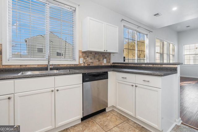 244 Windcroft Circle NW, Acworth, GA 30101