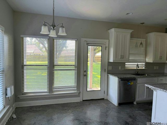4162 Pasadena Dr, Baton Rouge, LA 70814