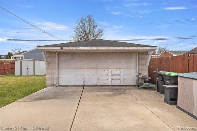 23353 Wohlfeil Street, Taylor, MI 48180