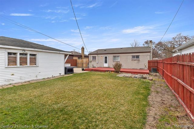 23353 Wohlfeil Street, Taylor, MI 48180