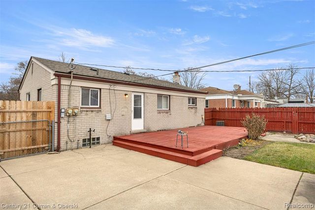 23353 Wohlfeil Street, Taylor, MI 48180