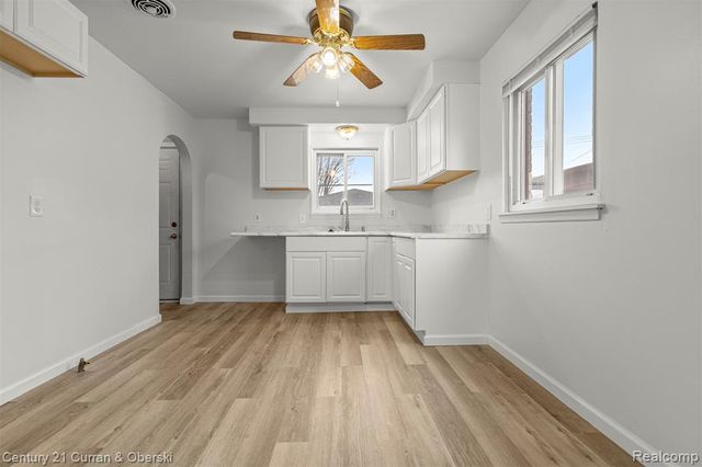 23353 Wohlfeil Street, Taylor, MI 48180