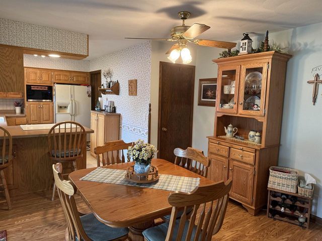 1004 Sunfield Street, Sun Prairie, WI 53590