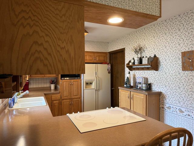 1004 Sunfield Street, Sun Prairie, WI 53590